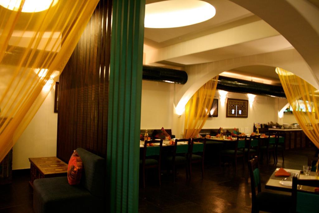 The Purple Leaf Hotels Hyderabad Exteriör bild